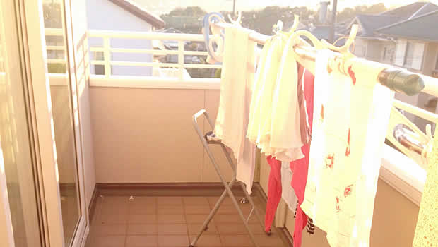 山梨片付け110番のベランダ掃除サービス